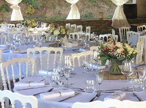 Table ronde à louer Corse